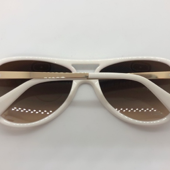 GORGEOUS COACH SUNGLASSES - Picture 3 of 6